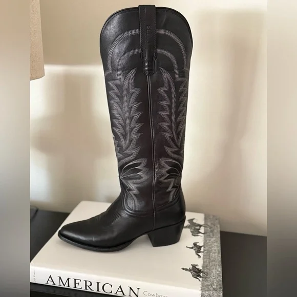 Tecovas The Abby in Midnight - Picture 1 of 9